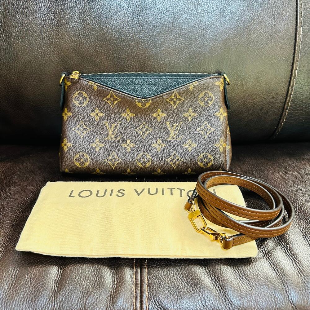 Louis Vuitton Pochette Pallas Monogram Noir